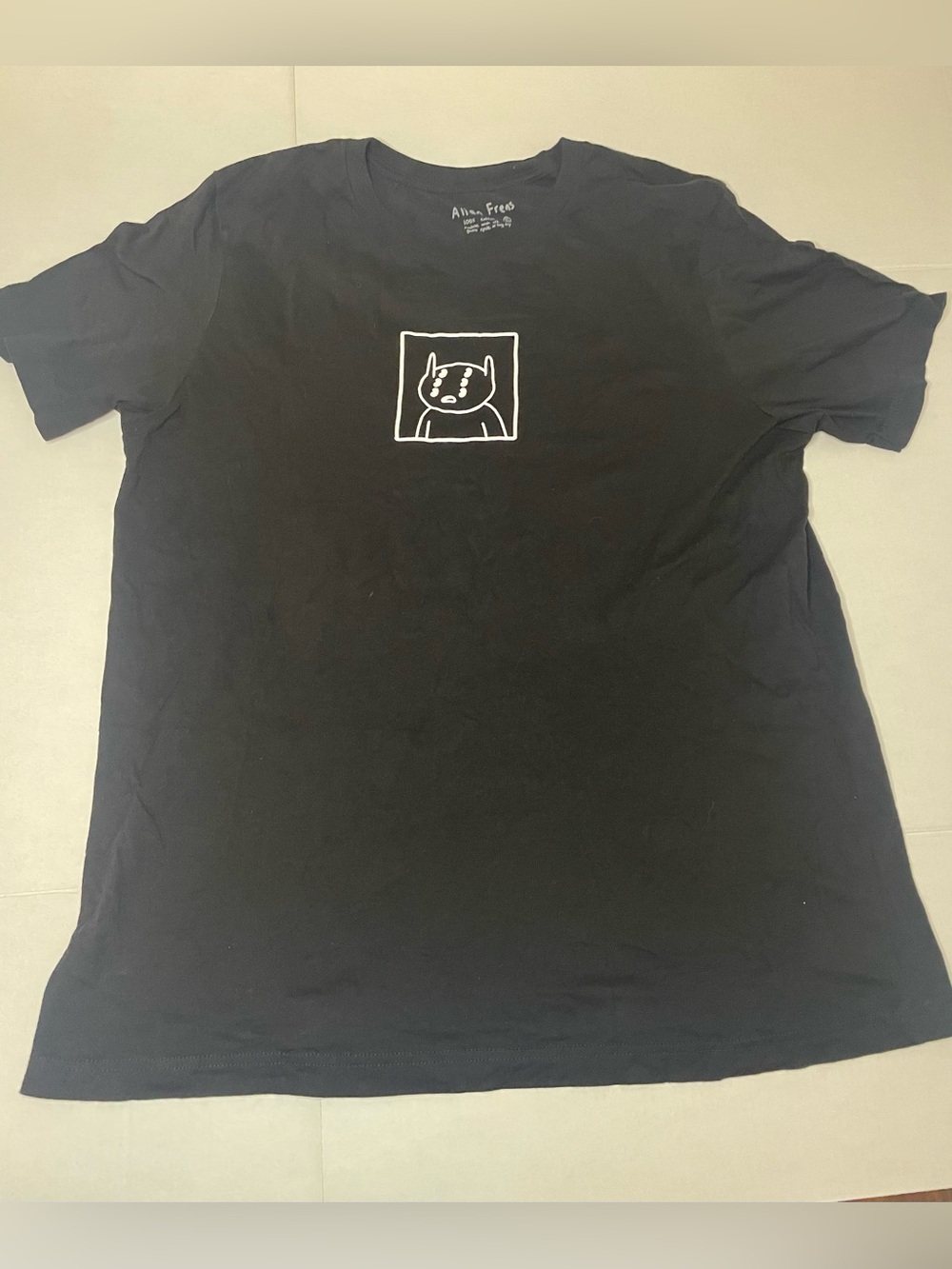 Alien Frens Pre-Owned T-Shirt - XL Size - 100% Cotton T-Shirt